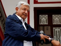 Vị tổng thống chỉ có 2 đô trong bóp mơ vực dậy Mexico