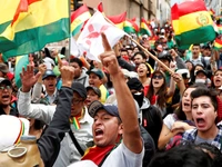 Biểu tình rầm rộ ở Bolivia, quân đội đứng về phía người dân