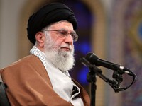 Mỹ trừng phạt 9 cá nhân liên quan đại giáo chủ Iran