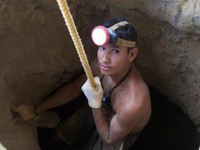 Ở Venezuela, đi đào vàng dễ sống hơn