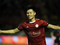 HLV Chung Hae Soung tiếp tục đưa CLB TP.HCM đứng đầu V-League 2019