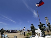 Vì sao ông Duterte đổi giọng về Biển Đông?