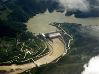 8 đập Trung Quốc chặn 40 tỉ m3 nước sông Mekong khiến mức nước xuống thấp kỷ lục