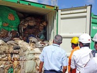 Đến lượt Sri Lanka yêu cầu Anh lấy lại 100 container rác thải