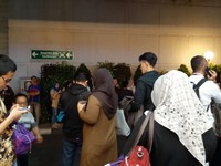 Động đất làm rung chuyển Indonesia, cảnh báo sóng thần cao 3m