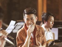 Hồ Trung Dũng ra mắt 
