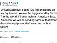 Ông Trump khoe 2.000 tỉ đô quân sự, thách thức Iran tấn công