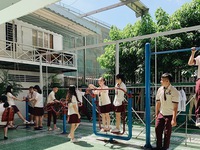 Hiệu trưởng viết thư khuyên học sinh chia sẻ khẩu trang với các bạn