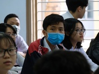 Đeo hay không đeo khẩu trang: ‘Phụ huynh đâu phải chuyên gia’!