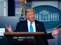 Tại sao ông Trump nổi đóa với WHO đến mức đòi cắt tiền?