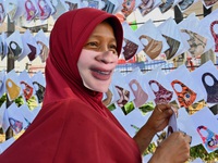 Khẩu trang cách điệu hút khách tại Indonesia và Malaysia