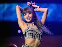Ca sĩ Lisa từ chối làm biểu tượng hồi sinh du lịch của Thái Lan