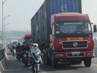 Cấm xe tải nặng qua cầu Rạch Miễu giờ cao điểm dịp Tết để hạn chế kẹt xe