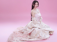 Thúy Vân ra mắt MV 