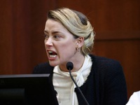 Amber Heard tố Johnny Depp tấn công tình dục, thừa nhận có đánh chồng cũ