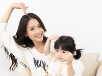 U là trời, mỹ nhân chân dài 1m2 của màn ảnh Việt công khai có con khi còn độc thân