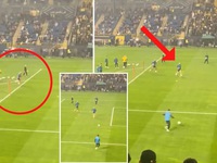 Ronaldo đá hụt bóng trong buổi tập đầu tiên tại Al Nassr