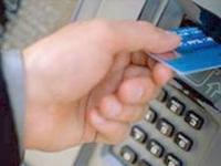 Liên tục mất tiền trong thẻ ATM lúc nửa đêm