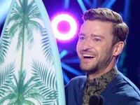 Bài nói rúng động của Justin Timberlake: “Đừng lãng phí tuổi xuân”