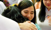 Xúc động tâm thư cô giáo nhắn học trò hãy là người 'bình thường tử tế' Xúc động tâm thư cô giáo nhắn học trò hãy là người 'bình thường tử tế'