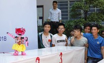 Robot tranh tài khiêu vũ Robot tranh tài khiêu vũ