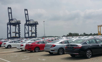 TP.HCM trông vào xe sang về cuối năm để bù giảm thu ngân sách TP.HCM trông vào xe sang về cuối năm để bù giảm thu ngân sách