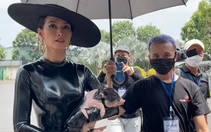 Anh Thư ẵm heo con ‘hào quang’ đi chấm The Face Việt Nam 2022