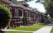 Thị trường nhà ở Canada vẫn chịu tác động bởi lãi suất vay cao