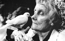 Astrid Lindgren và Pippi tất dài