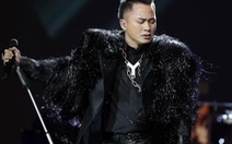 Tùng Dương song ca và 'thổi bay' khách mời trong concert 'Human'