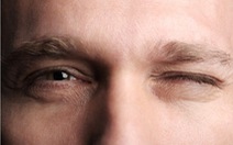 Mắt bị giật liên tục, 'điềm' gì hay báo động sức khỏe có vấn đề?