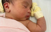 Võ Hạ Trâm khoe hình cận mặt ái nữ hai tuần tuổi trong MV mới