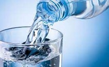 Cách uống nước, bạn đã biết uống sao cho an toàn?
