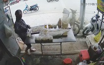 Người phụ nữ lươn lẹo khi mua đậu phụ bị camera bóc phốt