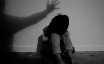 Nhiễm phim sex, gã thanh niên xâm hại 6 bé gái tại nhà vệ sinh trường học