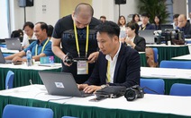 Trung tâm báo chí APEC sôi động ở Đà Nẵng