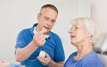Chăm sóc sức khỏe răng miệng ở người cao tuổi