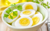 Người bị tăng huyết áp có cần kiêng ăn trứng không?