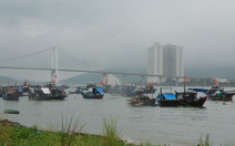 Đà Nẵng cấm biển, cấm tàu thuyền đi lại trên sông Hàn