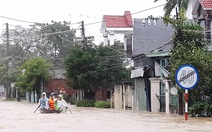 Thủy điện tăng xả trong đêm, Quảng Nam ngập chìm trong lũ