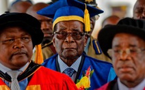 Ông Mugabe xuất hiện sau tin đồn đảo chính