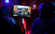 Phát biểu 20 phút, tổng thống Zimbabwe không đả động chuyện từ chức