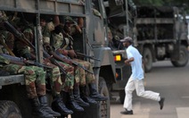 Thay tổng thống, dân Zimbabwe thoát nạn cảnh sát mãi lộ