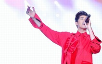 Noo Phước Thịnh tự làm MC, hát live trước 20.000 khán giả