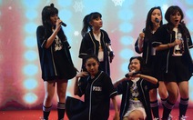 P336 lần đầu có mini show, hát cùng nhóm nhạc thần tượng Tempura Kidz