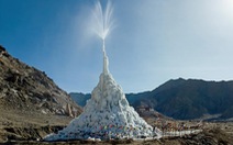 Tháp băng nhân tạo cấp nước sạch trên đỉnh Himalayas