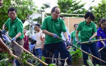 Bí thư Thành ủy ra quân làm sạch kênh Rạch Lăng