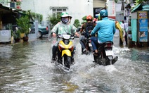 Đêm qua Sài Gòn hứng lượng mưa kỷ lục: 400mm