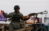 Mỹ mới tuyên bố rút quân, khu cơ quan chính phủ Afghanistan bị tấn công