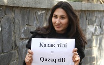 Kazakhstan phải sửa bảng cải tiến chữ viết vì bị dân phản ứng